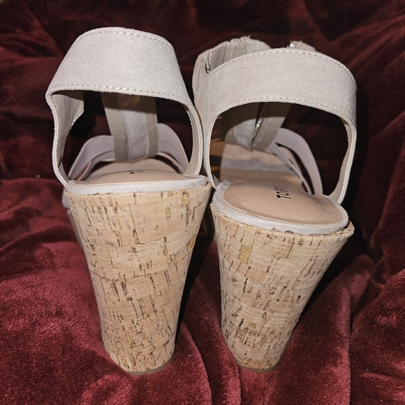 Wedges - Picture 3 of 5